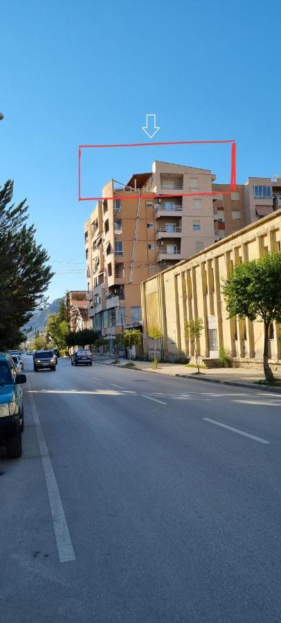 Luis Penthouse Apartman Berat Kültér fotó