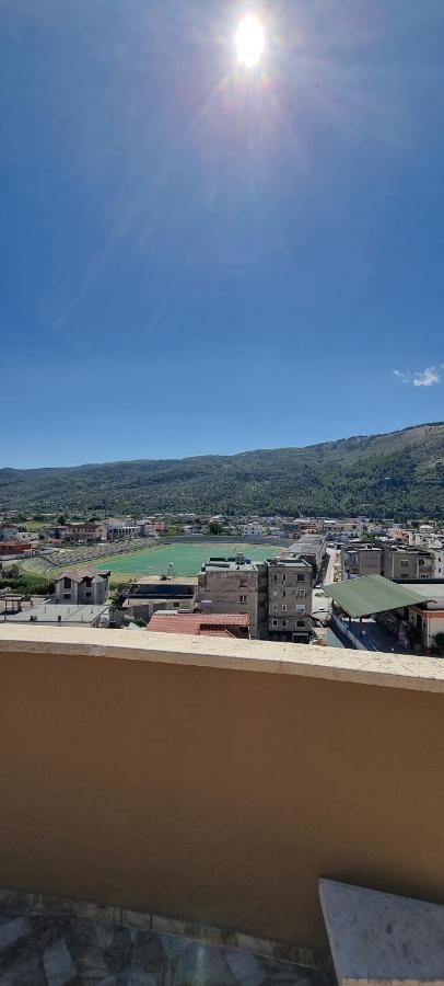 Luis Penthouse Apartman Berat Kültér fotó