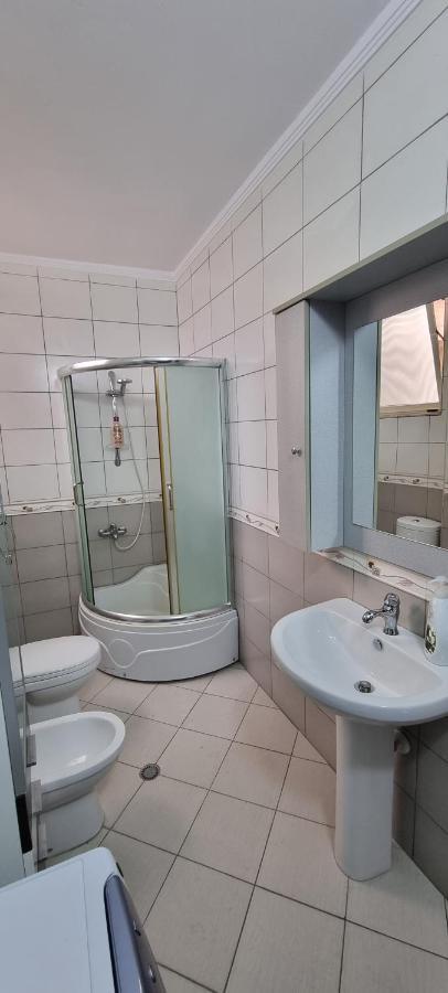 Luis Penthouse Apartman Berat Kültér fotó