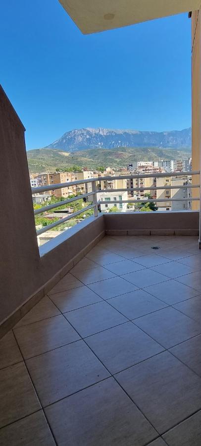 Luis Penthouse Apartman Berat Kültér fotó